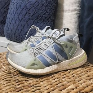 Adidas Arkyn Tennis Shoes